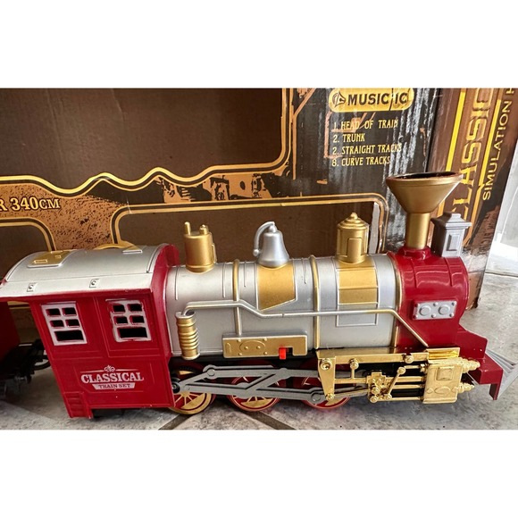 Classic Train Set with Sounds, 3 Cars & tracks - Picture 4 of 9